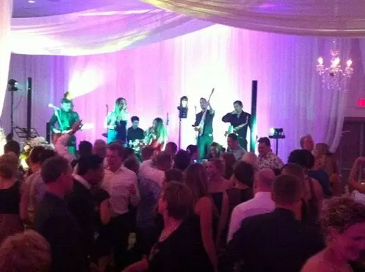 Live Music & Bands: The Sound Parade 23