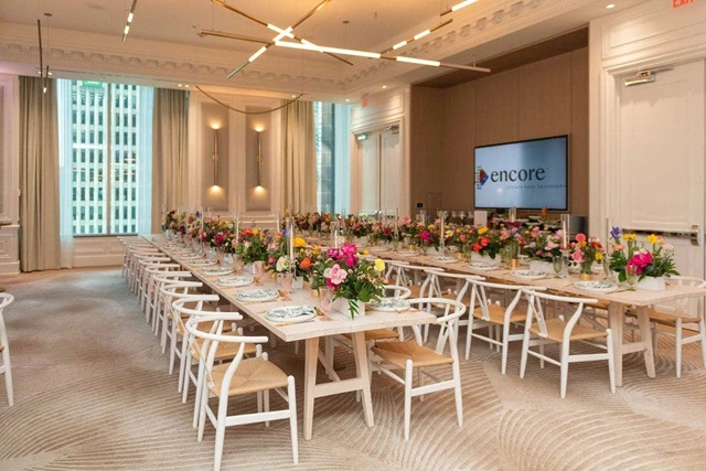 Hotels: The St. Regis Toronto 14