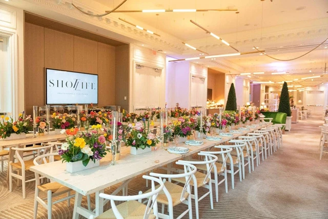 Hotels: The St. Regis Toronto 10