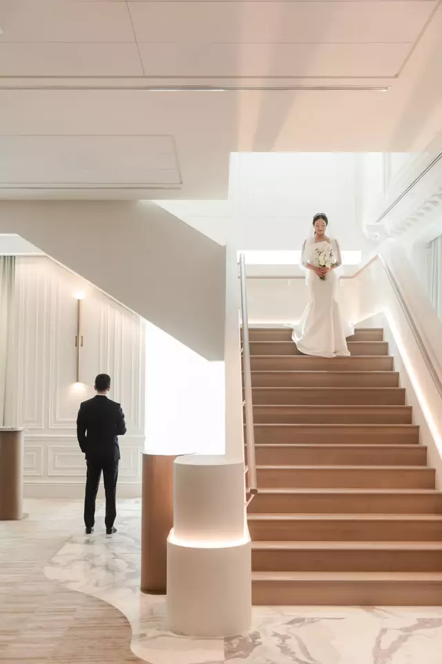 Hotels: The St. Regis Toronto 8