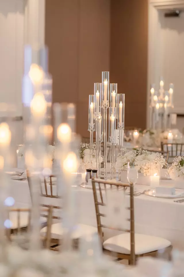 Hotels: The St. Regis Toronto 7