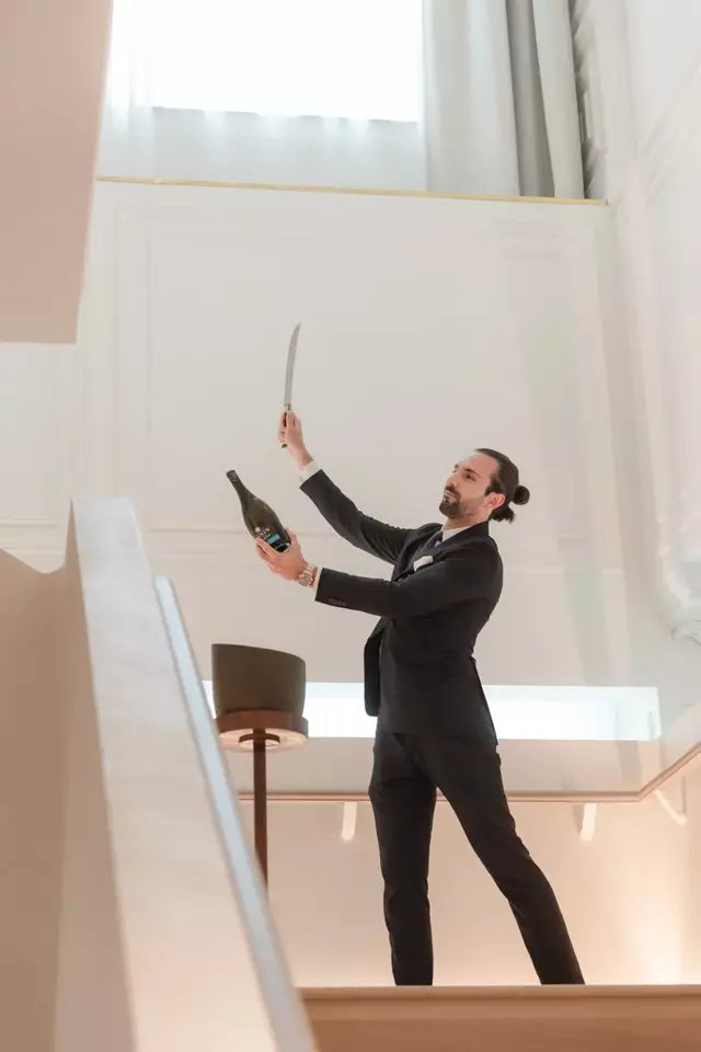 Hotels: The St. Regis Toronto 6