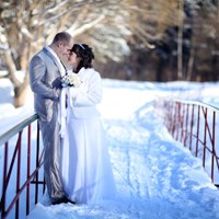 Winter & non-Saturday wedding date specials!