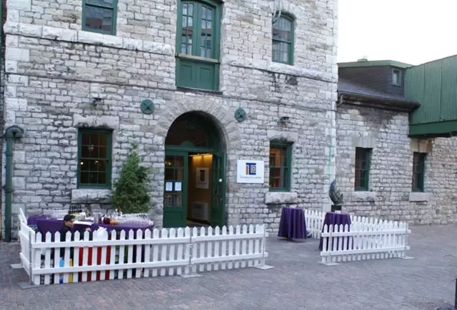 Galleries/Museums: Thompson Landry Gallery 30