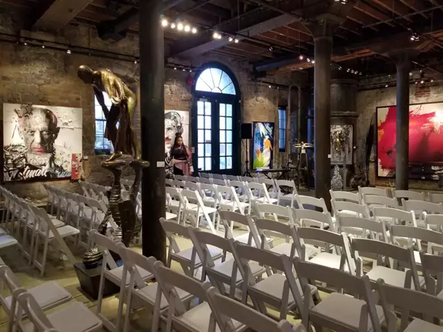 Galleries/Museums: Thompson Landry Gallery 12