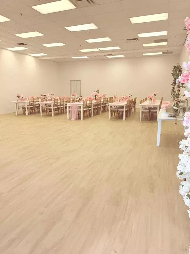 Special Event Venues: Tiara & Tuxedo Event Venue 16