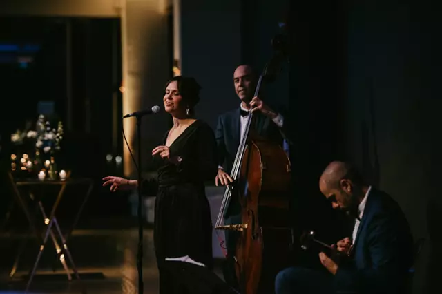 Live Music & Bands: Tiffany Jazz Trio 8