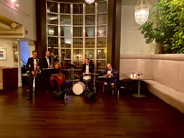 Live Music & Bands: Tiffany Jazz Trio 12