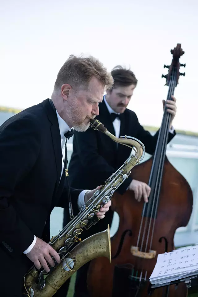 Live Music & Bands: Tiffany Jazz Trio 4