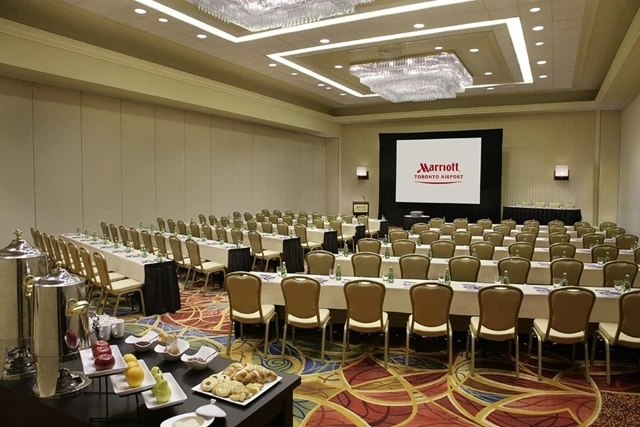 Toronto Airport Marriott Hotel, Toronto
