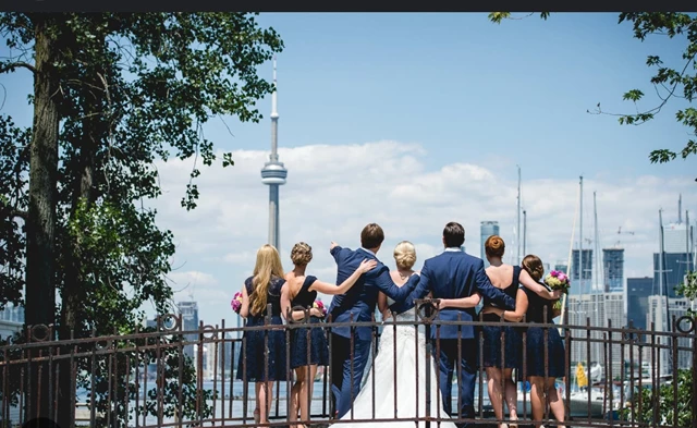 Cruise Ship/Yachts: Toronto Breeze 2