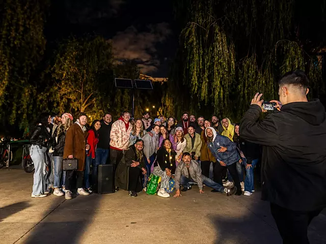 Cruise Ship/Yachts: Toronto Breeze 5