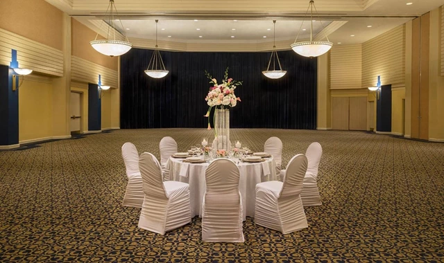 Toronto Don Valley Hotel and Suites, Toronto