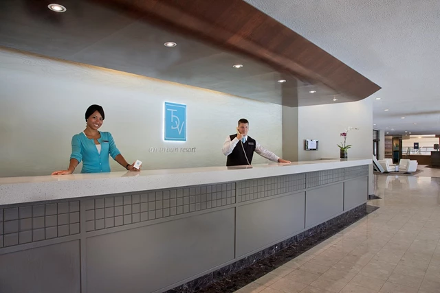 Toronto Don Valley Hotel and Suites, Toronto