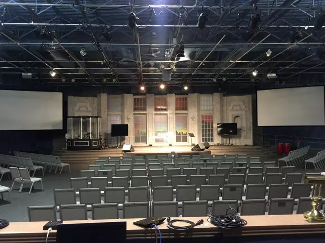 Event Theatres: Toronto Pavilion 6