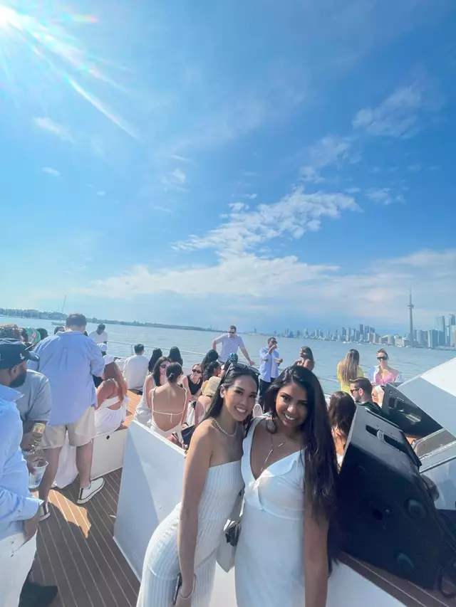 Cruise Ship/Yachts: Toronto Yachts 8