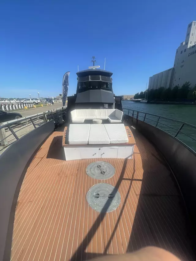 Cruise Ship/Yachts: Toronto Yachts 4