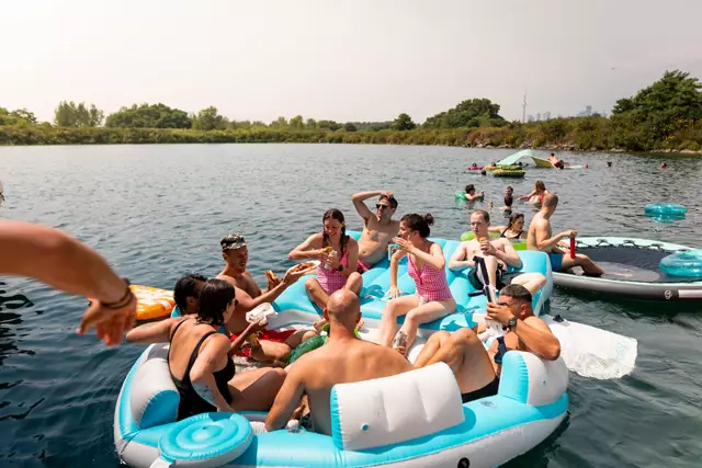 Cruise Ship/Yachts: Toronto Yachts 4