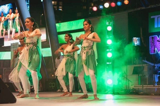 Tricube Dance, Toronto