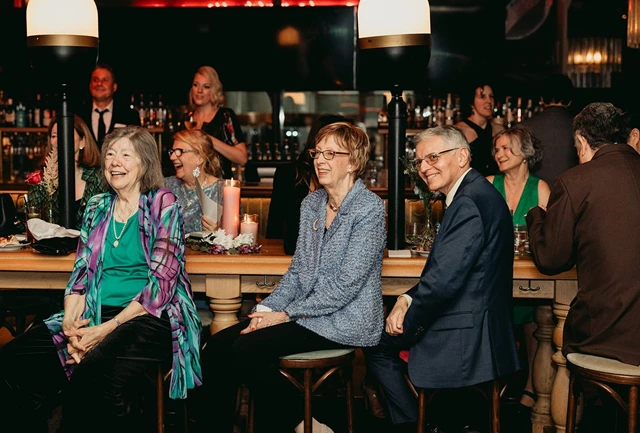 Restaurants: Walrus Pub & Beer Hall 3