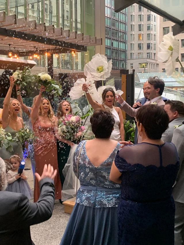 Restaurants: Walrus Pub & Beer Hall 2