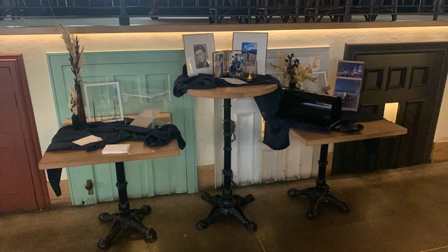 Restaurants: Walrus Pub & Beer Hall 9