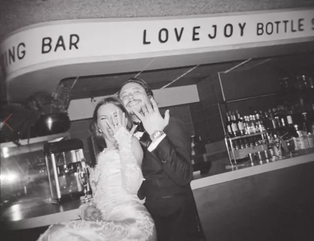 Restaurants: Walrus Pub & Beer Hall 5