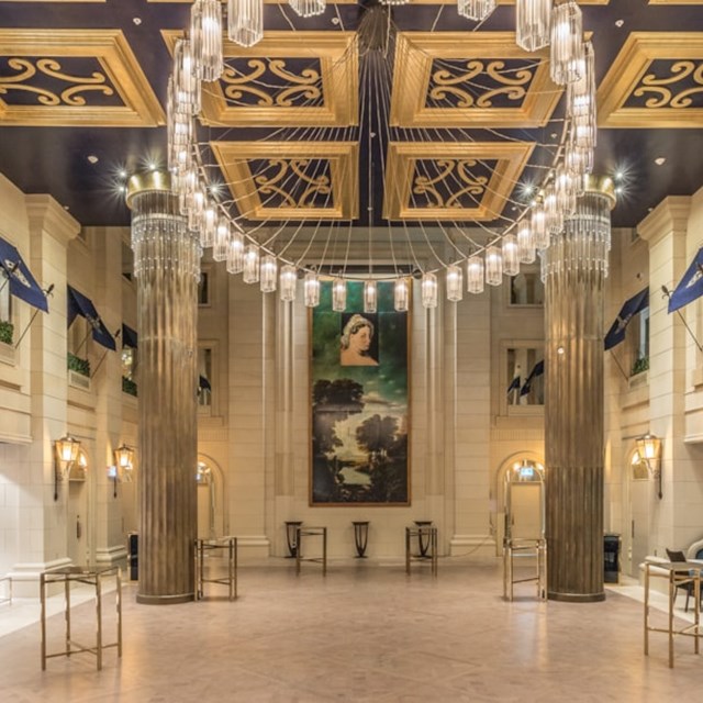 Hotels: Windsor Arms Hotel 1