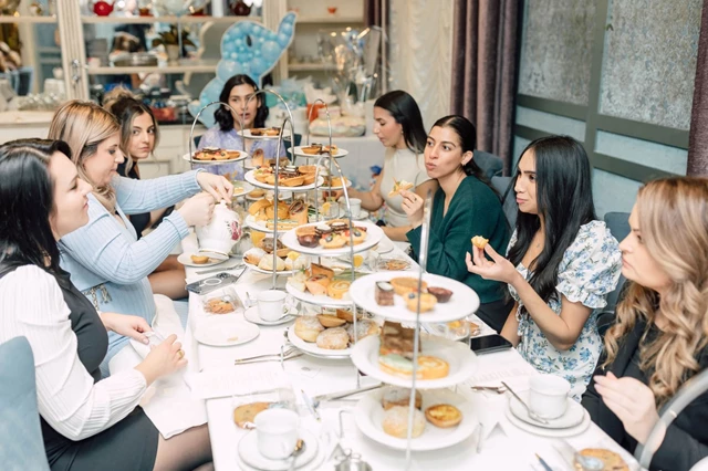 Windsor Arms Hotel, Toronto