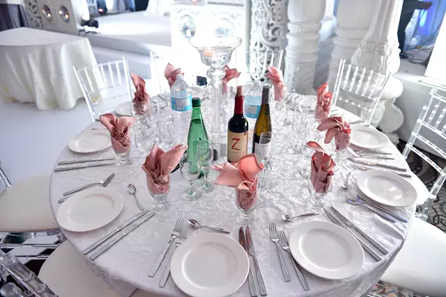Banquet Halls: Woodbine Banquet and Hotel 5