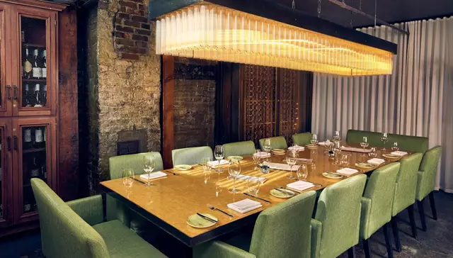 Restaurants: Woods Restaurant 6