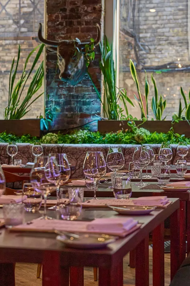 Restaurants: Woods Restaurant 9