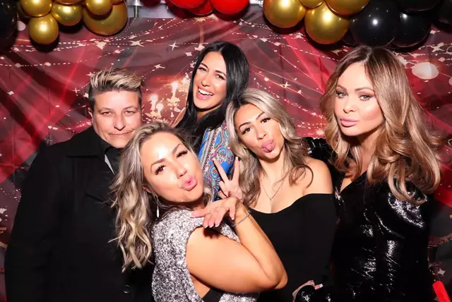 Photo Booths: Xpressyourself 13