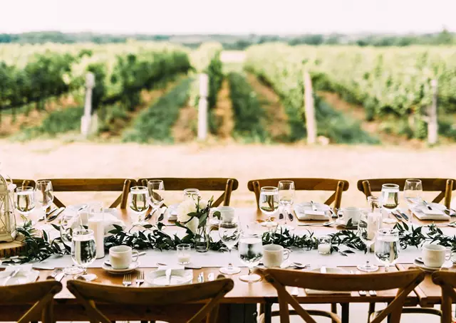 Photographers: Young Glass Photography 3