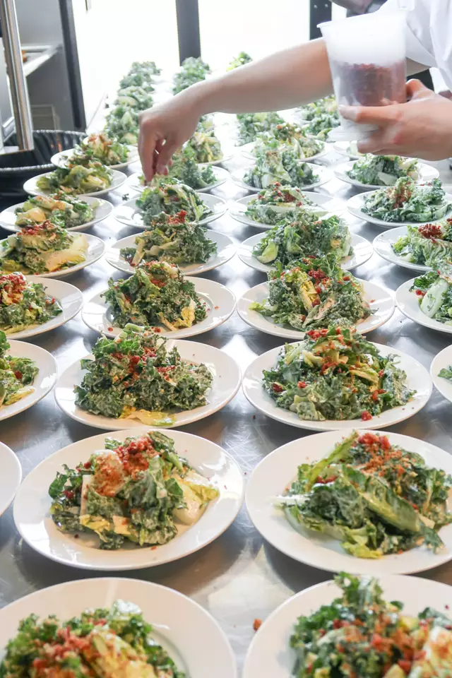 Full Service Caterers: elle cuisine 5