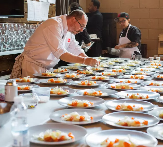 Full Service Caterers: en Ville Event Design and Catering 15